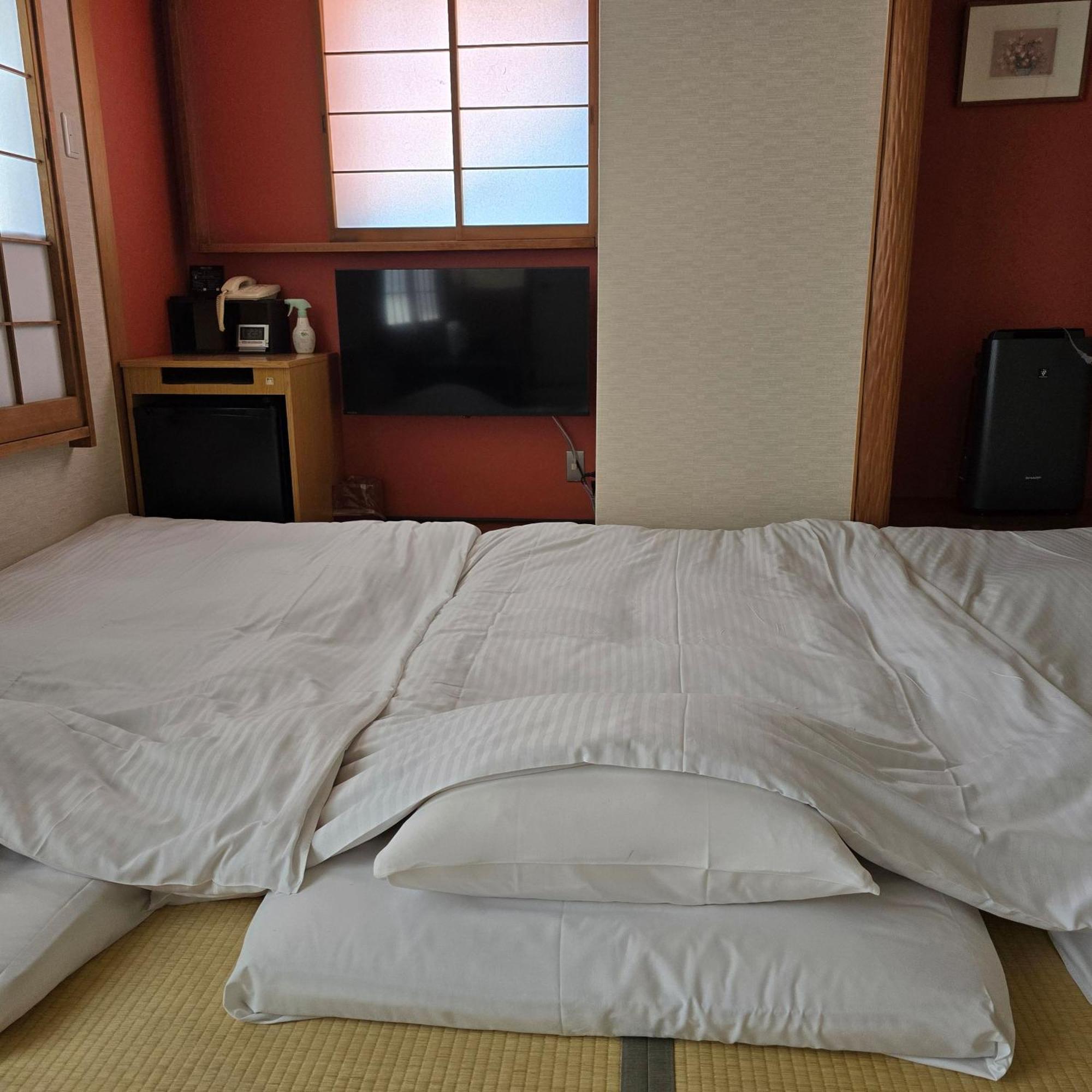 Hotell Ueno First